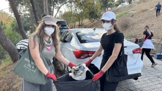 Aylarca belediye temizlemedi, vatandaş bir günde temizledi