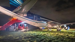 Azerbaycan Hava Yollarına ait uçak, teknik arıza nedeniyle zorunlu iniş yaptı