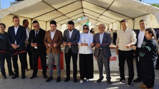 Bahçe’de Kitap Fuarı Açıldı