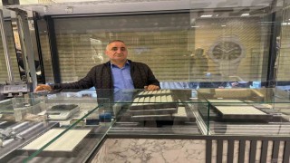 Bahçelievlerde kuyumcu soygunu: 1 dakikada 3 kilo altını çaldılar