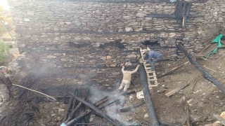 Bahçesarayda odunluk yangını korkuttu