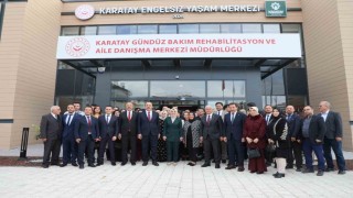 Bakan Göktaş, Konyada evlilik kredisinden yararlanan çiftin nikah şahidi oldu