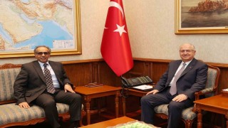 Bakan Güler Kuveytin Ankara Büyükelçisi al Adwaniyi kabul etti.