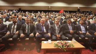 Bakan Tekin: Gençlerimize vatan sevgisini sanatla göstermek istiyoruz
