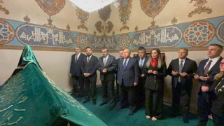 Bakan Tekin, Hacı Bektaş-ı Velinin kabrini ziyaret etti