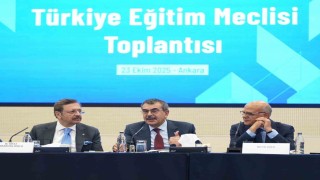 Bakan Tekin: Nitelikli elemanı yetiştirmek konusunda biz elimizi taşın altına koyacağız