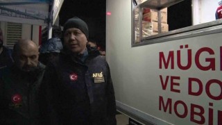 Bakan Yerlikaya depremzedelerle bir araya geldi