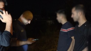 Balık tutmak için indiler, falezlerde mahsur kaldılar