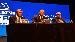 Balıkesir Kitap Fuarında medya, siyaset ve edebiyat rüzgârı esti