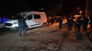 Balıkesirde evinde silahla vurulmuş erkek cesedi bulundu