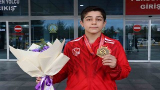 Balkan şampiyonu memleketi Şanlıurfada coşkuyla karşılandı