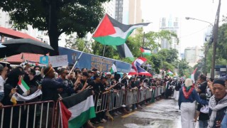 Bangkokta İsrail Büyükelçiliği önünde Filistine destek gösterisi