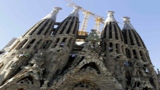 Barselonadaki La Sagrada Familia, dünyanın en uzun kilisesi unvanını aldı