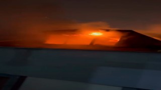 Başakşehirde 4 katlı binanın çatı katında yangın paniği