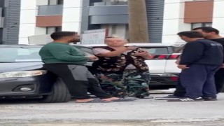 Başakşehirde park yeri kavgası kameraya yansıdı