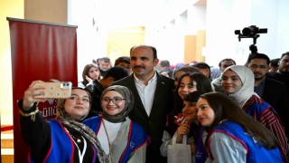 Başkan Altay, LİMAN Gönüllüleri Platformu üyesi gençlerle buluştu: