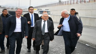 Başkan Büyükkılıçtan açılış için gün sayan katlı kavşakta inceleme