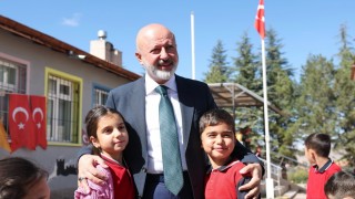 Başkan Çolakbayrakdar, Mahzeminli çocuklarla ‘Bir Dilim Mutlulukta buluştu