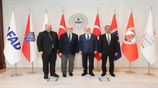 Başkan Dumandağ, bakan yardımcılarıyla bir araya geldi