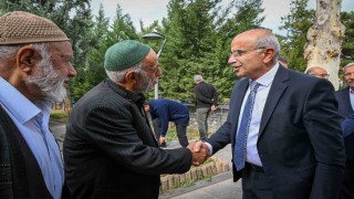 Başkan Erden yaşlılara Şanlıurfa seyahati sözü