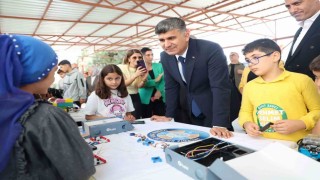 Başkan Vekili Şener, ‘CodeWeek Kodlama Şenliğinde öğrencilerle buluştu