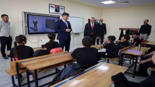 Başkan Vekili Şener: Eğitim, geleceğimizin en önemli yatırımıdır