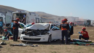 Batmanda 4 ilin katılımıyla UMKE bölgesel saha tatbikatı gerçekleştirildi