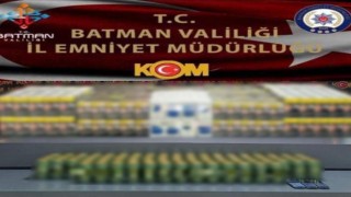 Batmanda minibüste çok sayıda kaçak ürün ele geçirildi