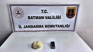 Batmanda uyuşturucu satıcılarına darbe: Piyasa değeri 38 milyon lira olan uyuşturucu ele geçirildi