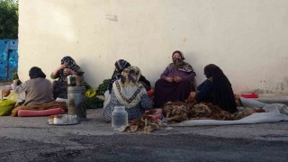 Bayburtlu kadınların komşuluk dayanışması: Kışlık hazırlıklar hep bir elden imece usulüyle yapıldı