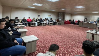 Bayburtta üniversite öğrencilerine Doğu Türkistandaki zulüm anlatıldı