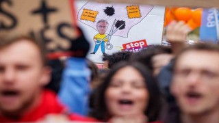 Belçikada genel grev: Toplu taşıma ve kamu hizmetleri durdu