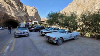 Belçikalı klasik araç tutkunları Kemaliyede