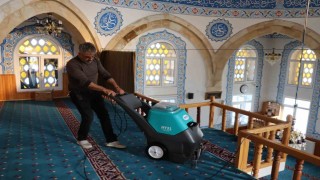 Belediyeden camilere örnek hizmet