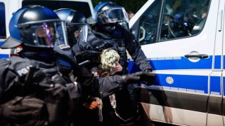 Berlindeki Filistine destek gösterisinde 193 kişiye gözaltı