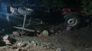 Beyşehirde devrilen traktörün sürücüsü hayatını kaybetti