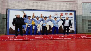 Bilecikli güreşçi Mikail Zaloğlundan Türkiye şampiyonluğu