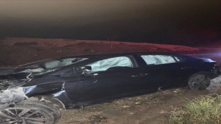 Bilecikte kontrolden çıkan otomobil şarampole uçtu, 2 yaralı