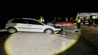 Bilecikte otmobiller kafa kafaya çarpıştı: 4 yaralı