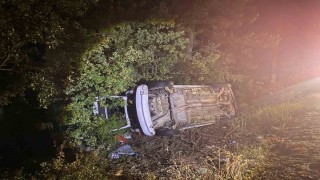 Bilecikte şarampole uçan araç içinde bulunan 3 kişi yaralandı