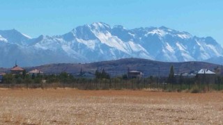 Binboğa Dağı beyaza büründü