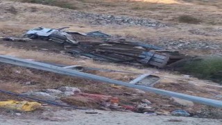 Bingölde hayvan taşıyan kamyon şarampole yuvarlandı: 2 yaralı, çok sayıda küçükbaş telef oldu