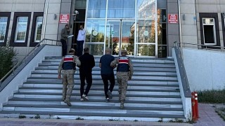 Bitliste göçmen kaçakçılığı operasyonu: 2 organizatör tutuklandı