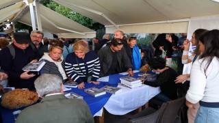 Bodrumun mavi belleği kitaplarla yaşatılıyor