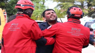 Boluda 5.8lik deprem senaryosu gerçeğini aratmadı