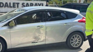 Boluda otomobille motosiklet çarpıştı: 1 yaralı