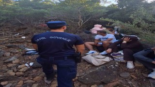 Boncuklu koyunda 29u çocuk 59 düzensiz göçmen ve 3 göçmen kaçakçısı yakalandı