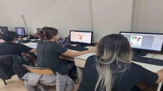 Bornovalı kursiyerlerden Filistine destek