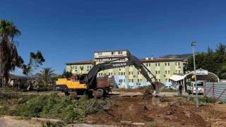 Bozyazı Devlet Hastanesi ek hizmet binası için ilk kazma vuruldu