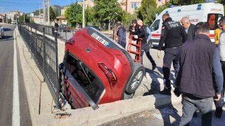 Burdurda otomobil kanala düştü: 1 yaralı